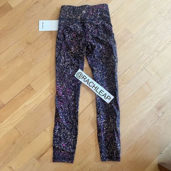 Lululemon Invigorate High-Rise Tight 25" size 2 - Picture 4 of 6